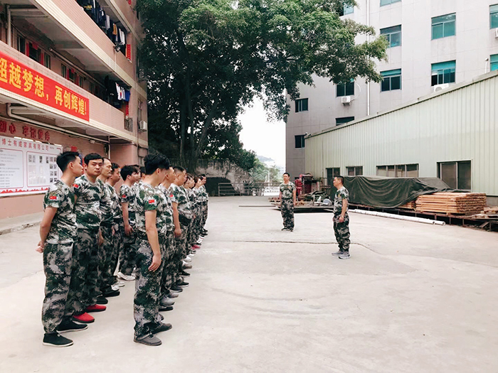 黄瓜视频WWW.XY17APP軍訓